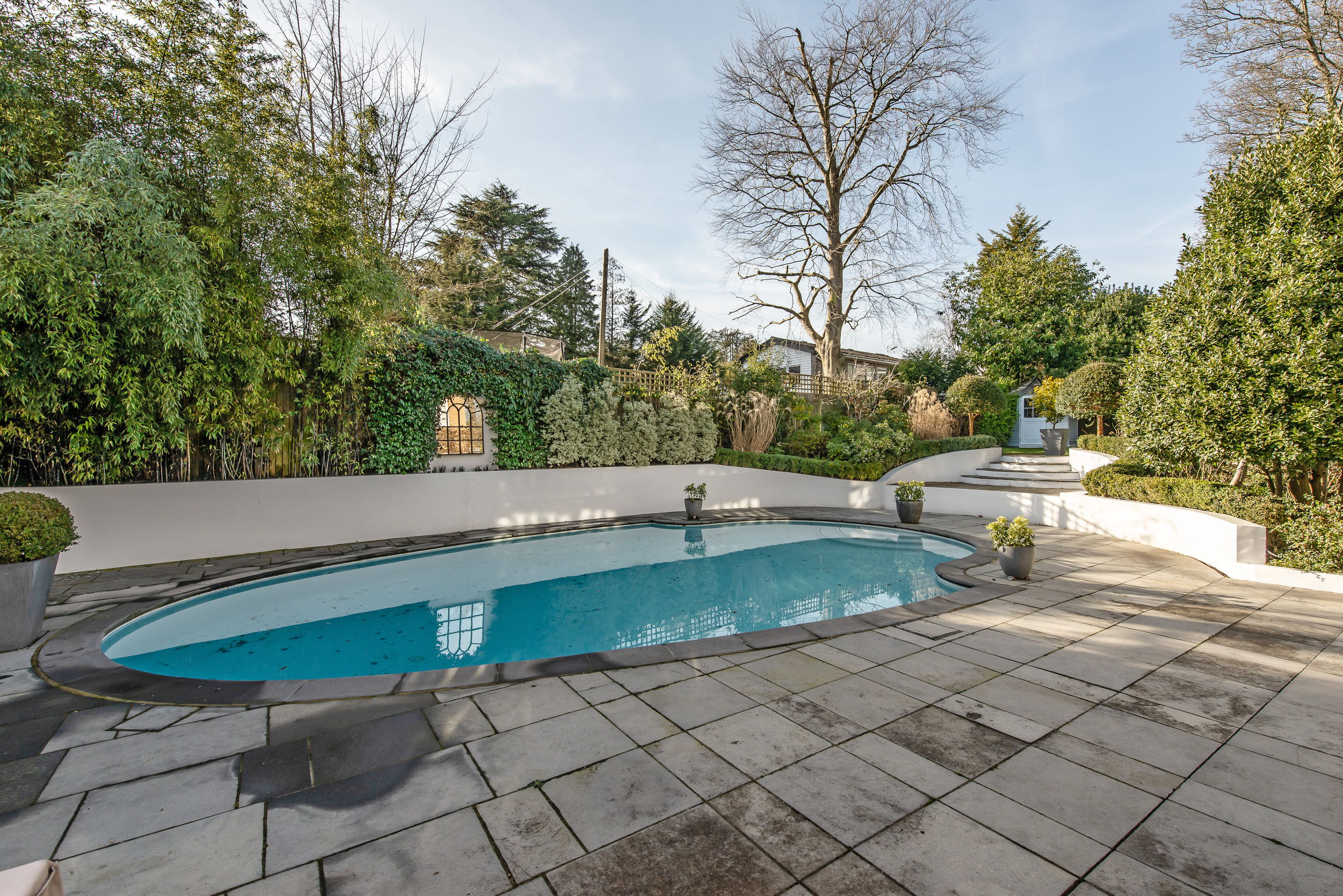 3 Randolf Close-Pool.jpg
