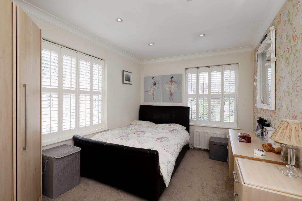 The Moat 5 - Bed 2.jpg