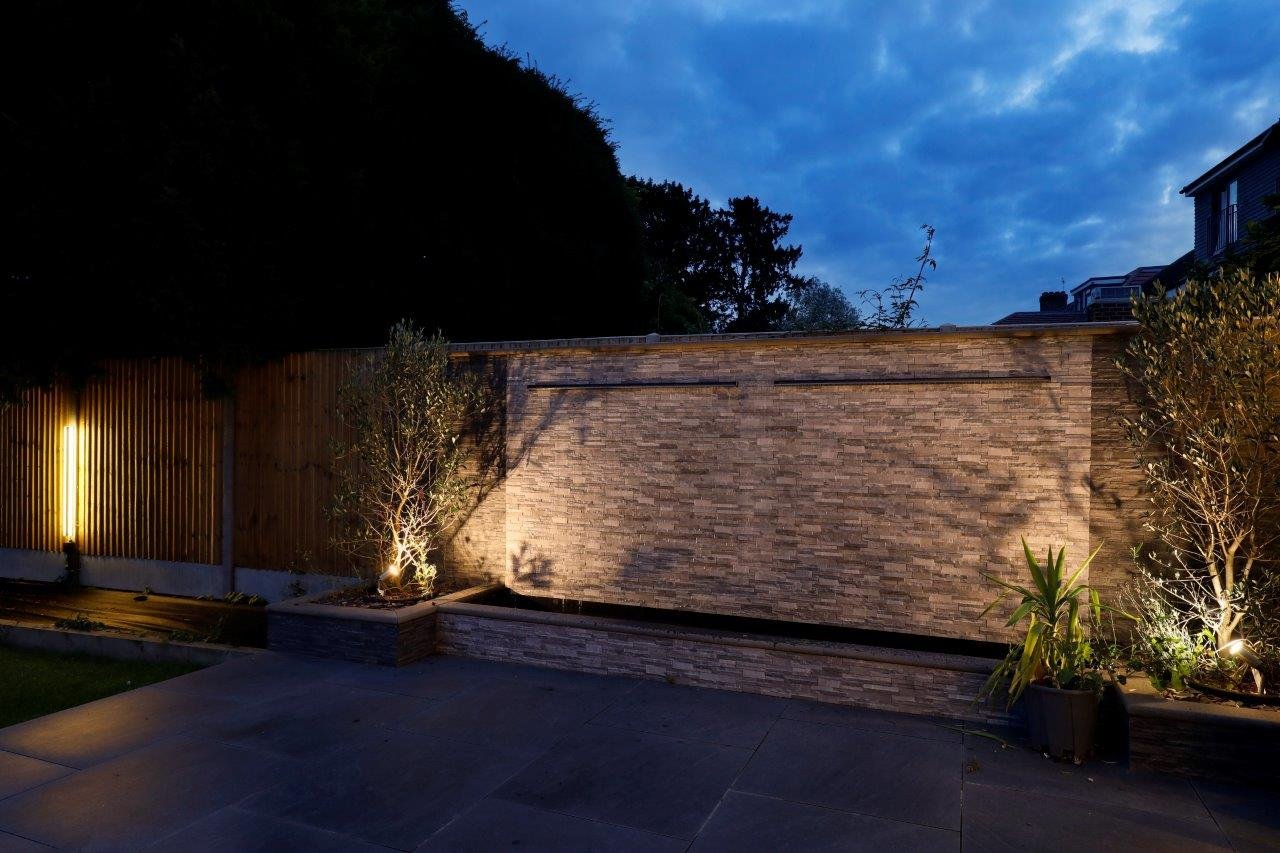 Robin Hood Lane 91 - Dusk feature wall.jpg