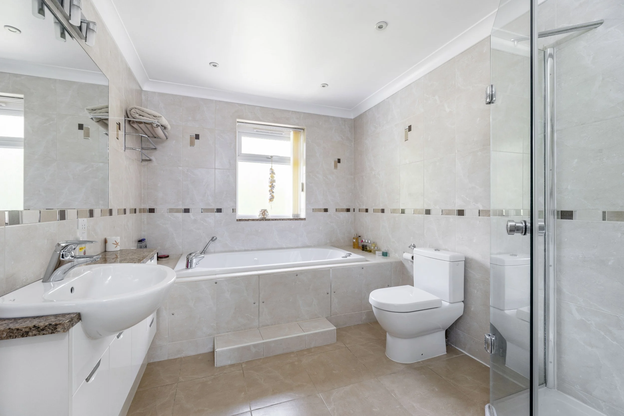 50 Matlock Way, New Malden, Surrey, KT3 3AY-34.JPG