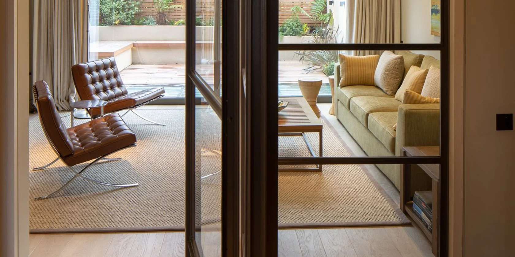 Living Room 3.jpg