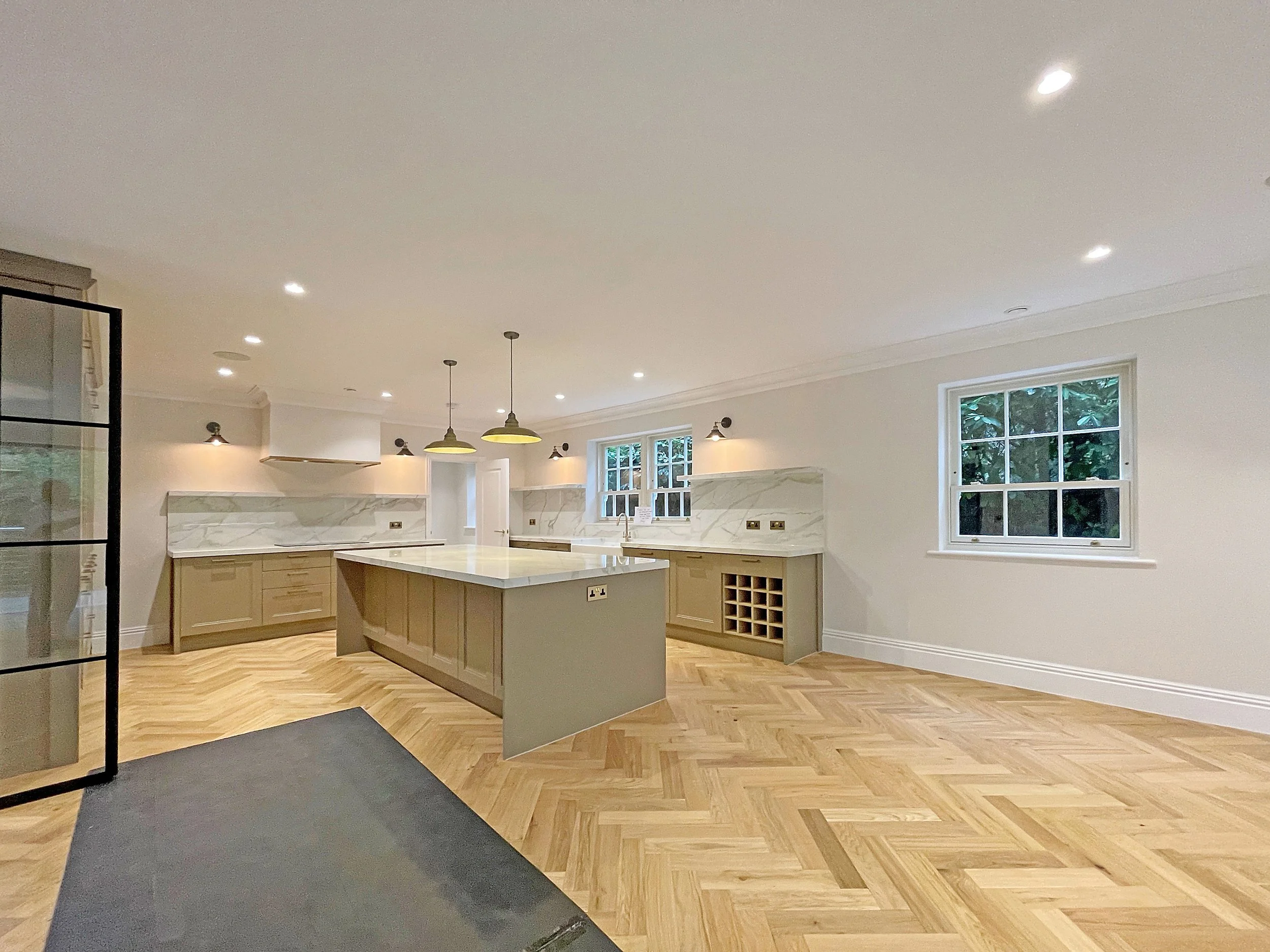 kitchen 2.jpg