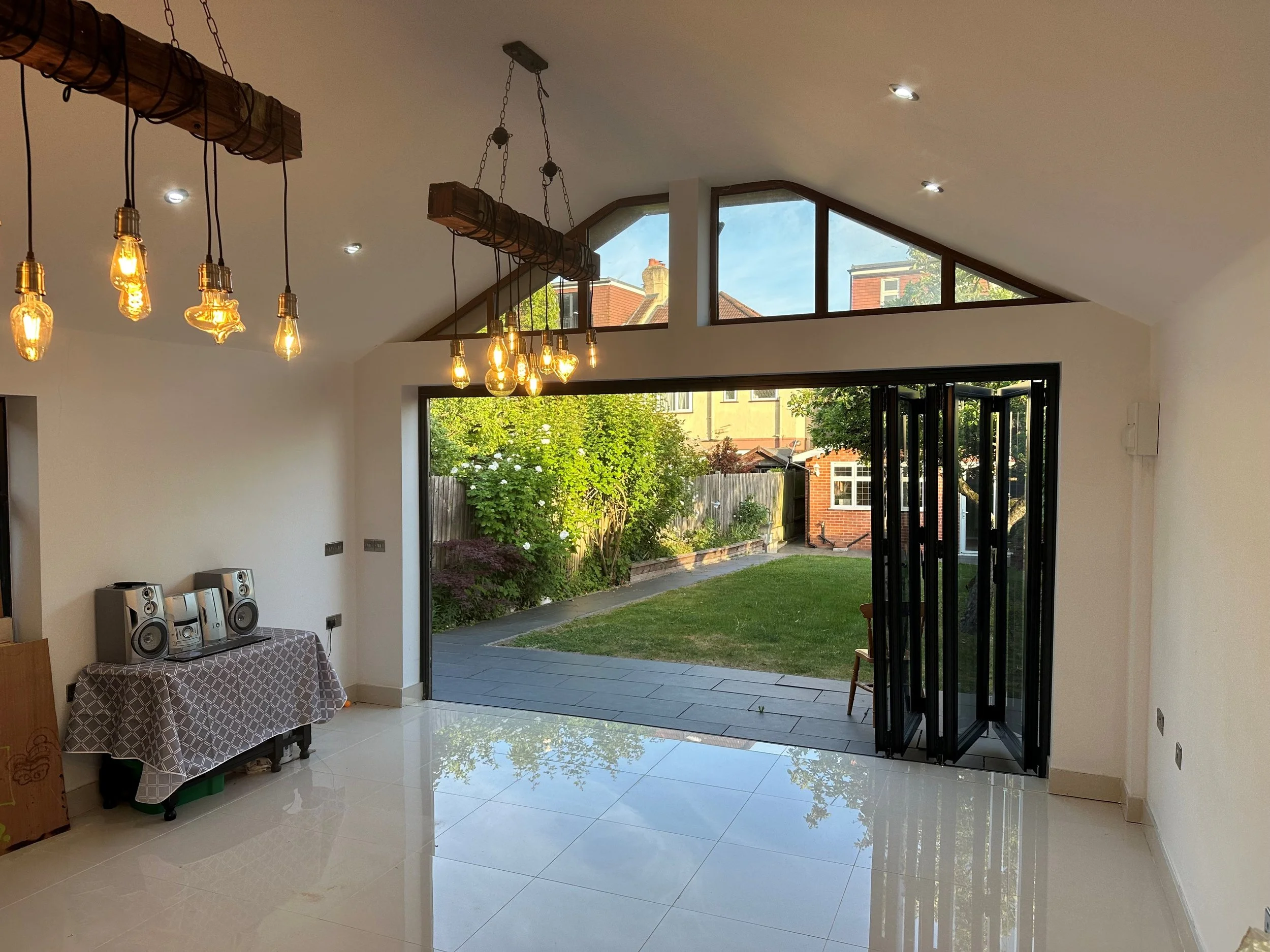 gARDEN rOOM.jpg