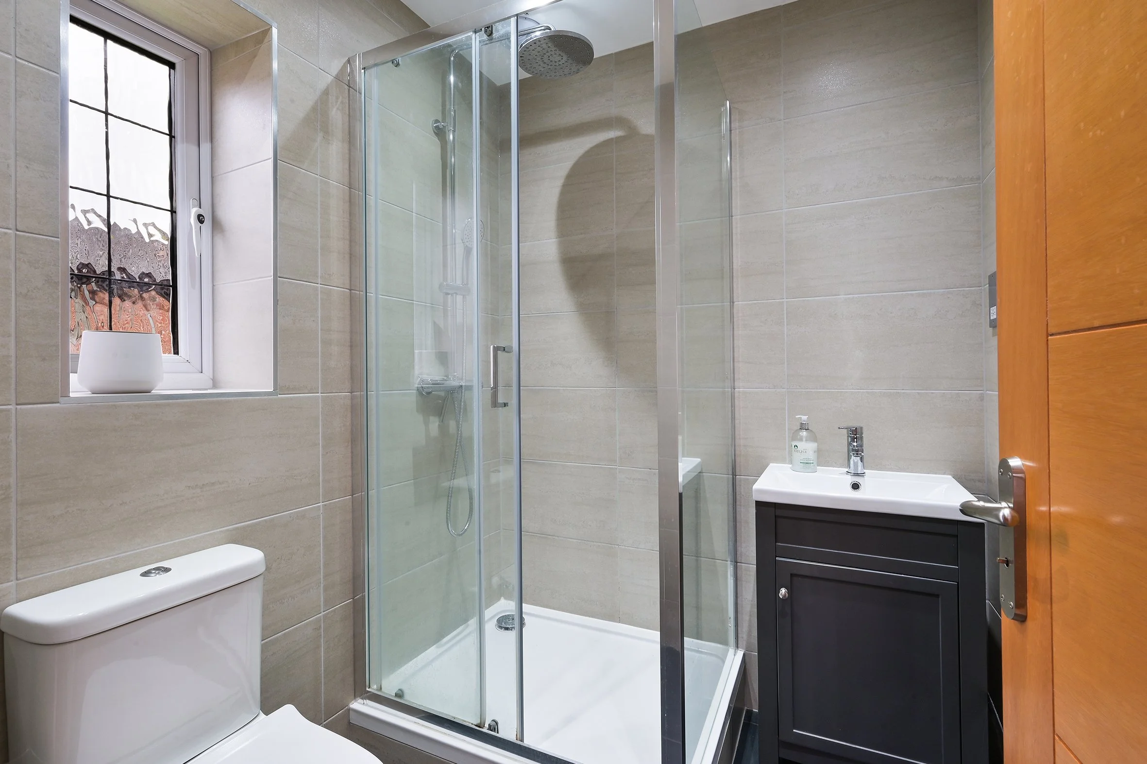 CHURCH GATE FLAT 3- (10).jpg