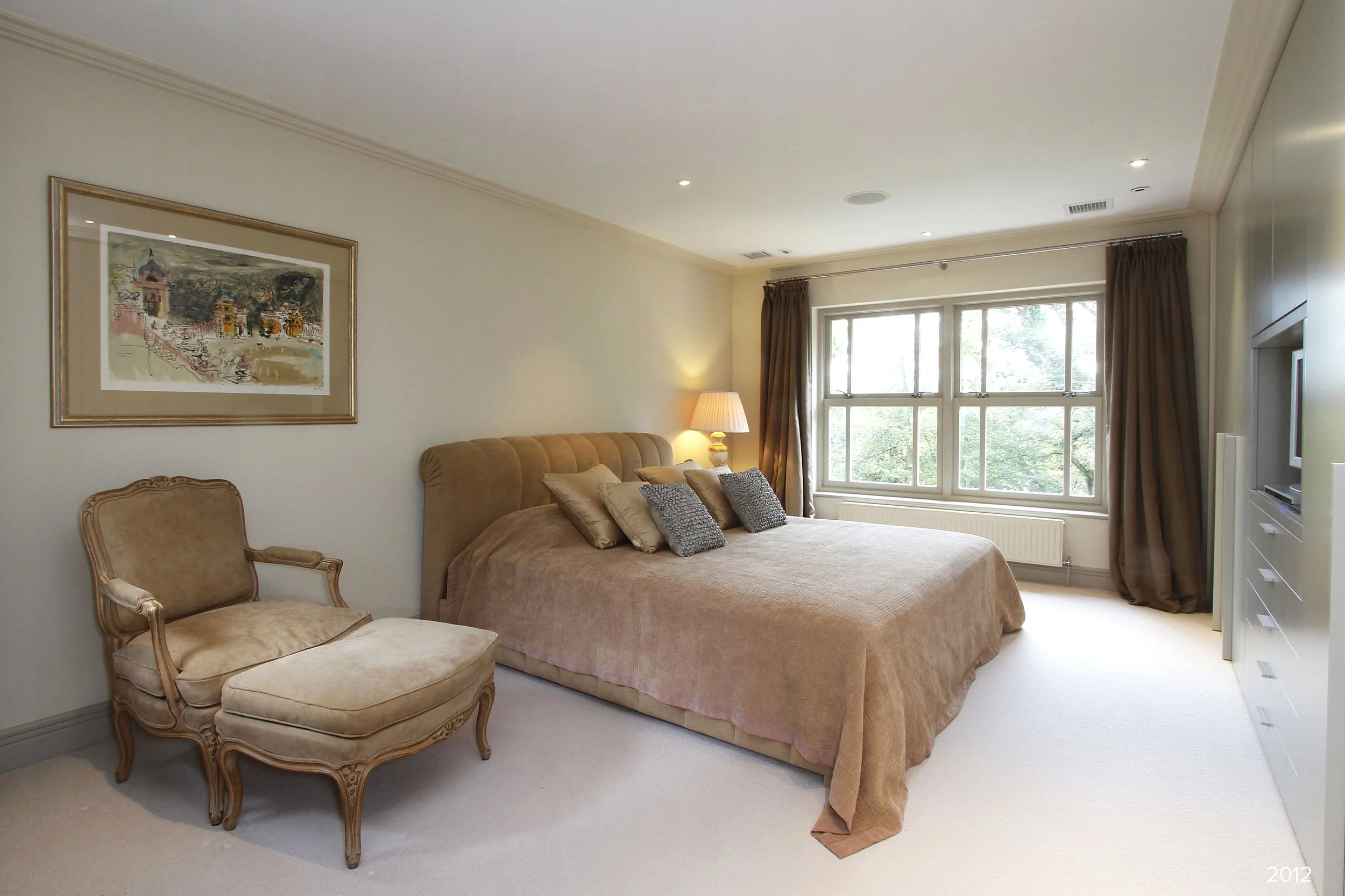 Ellington-Lodge---Bed2.jpg