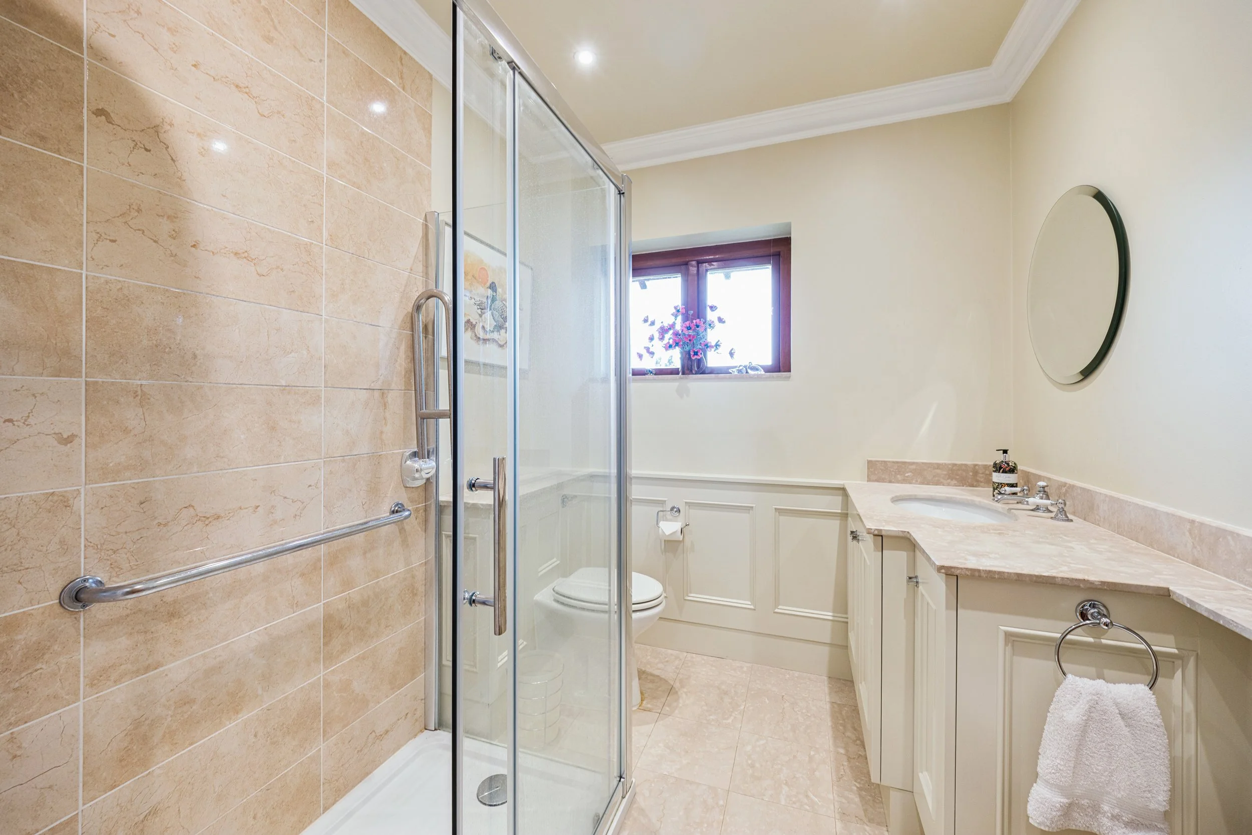 37 the Watergardens Warren Road KT2 7LF10.jpg