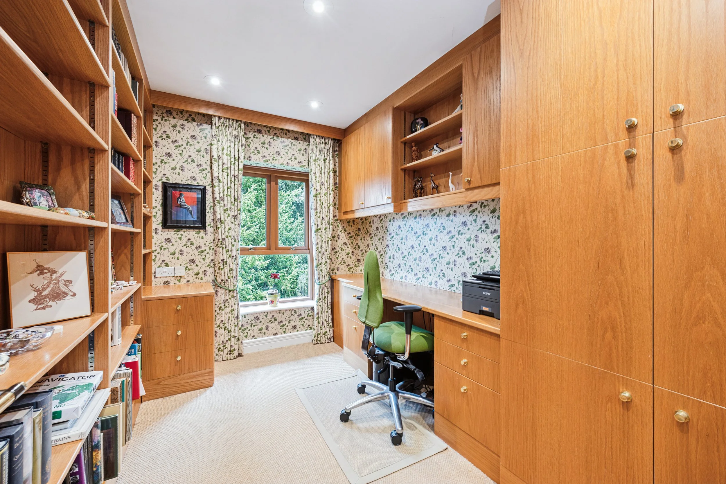 37 the Watergardens Warren Road KT2 7LF19.jpg