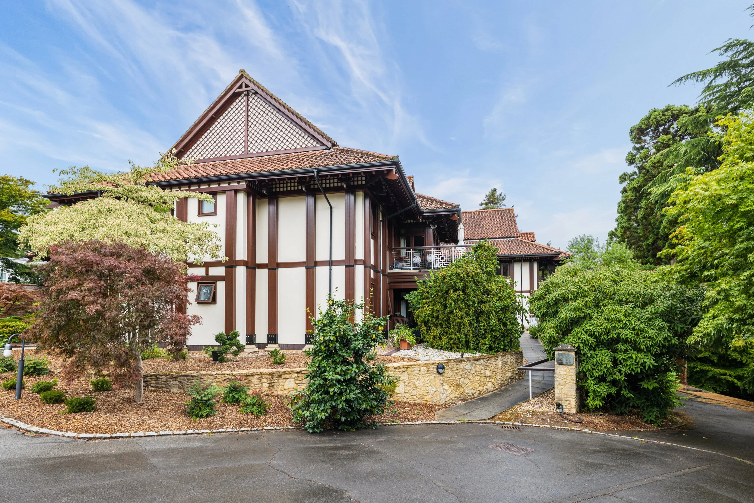 37 the Watergardens Warren Road KT2 7LF50.jpg