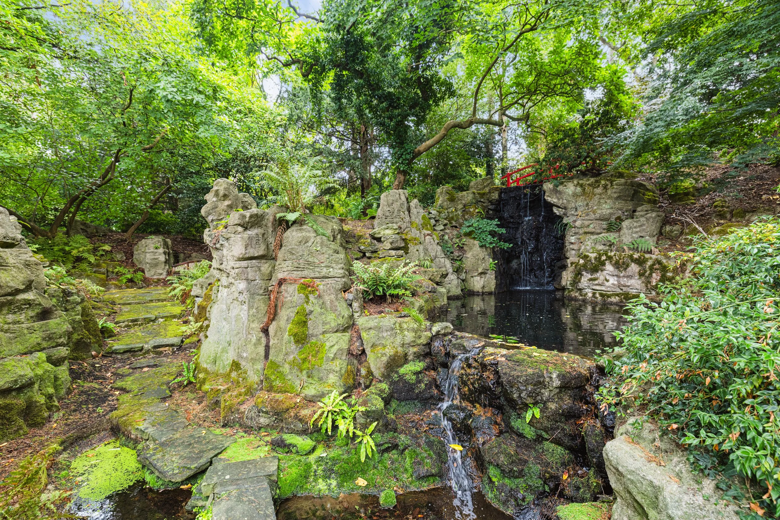 37 the Watergardens Warren Road KT2 7LF56.jpg