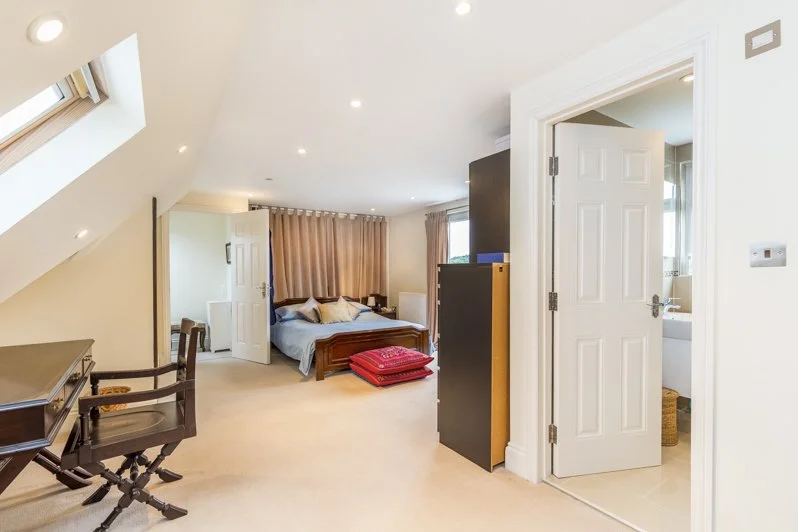 Coombe Gardens 22 - bed-5.jpg