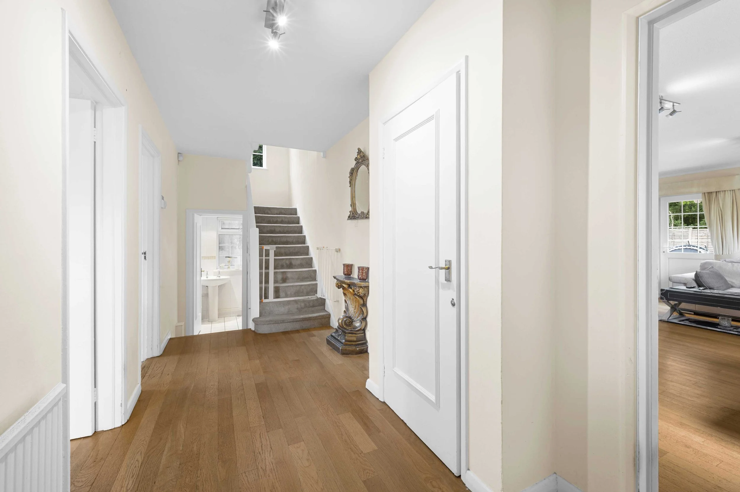26-Burghley-Avenue,8.jpg