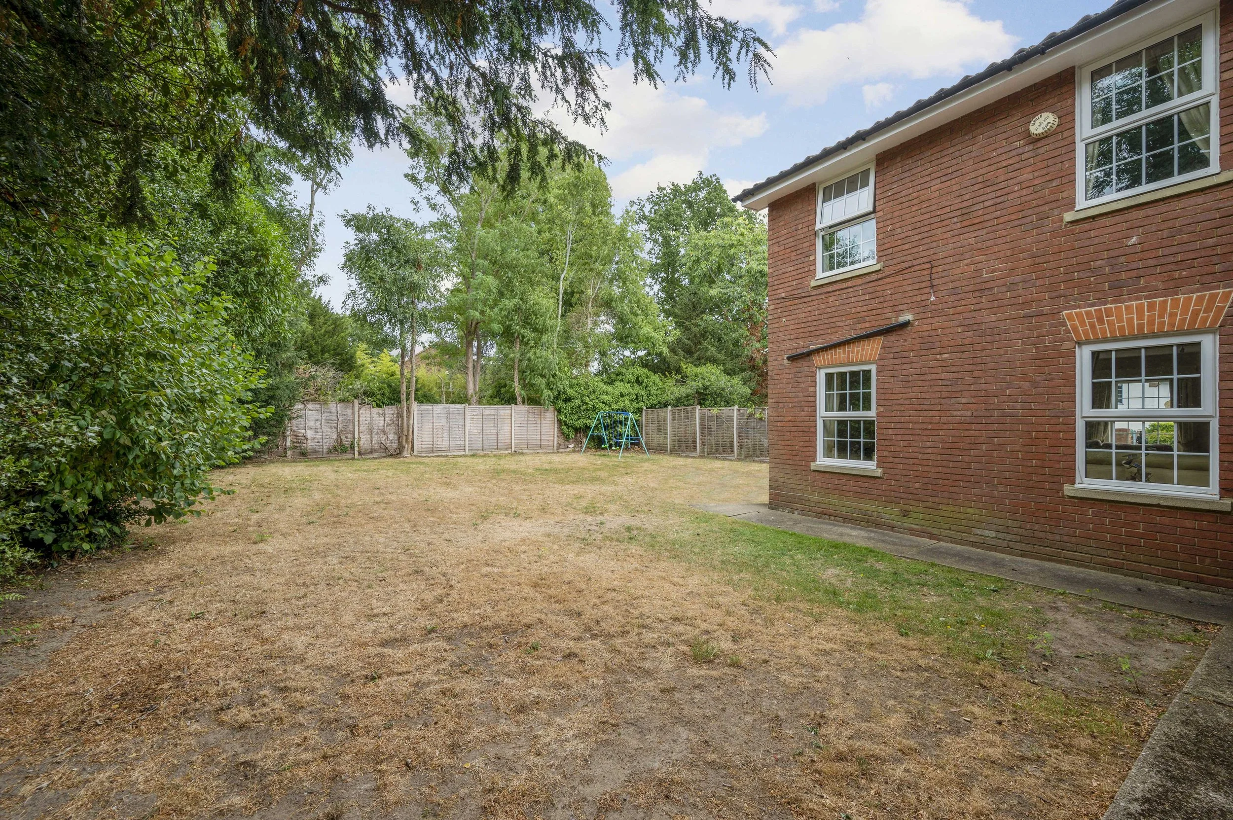 26-Burghley-Avenue,14.jpg
