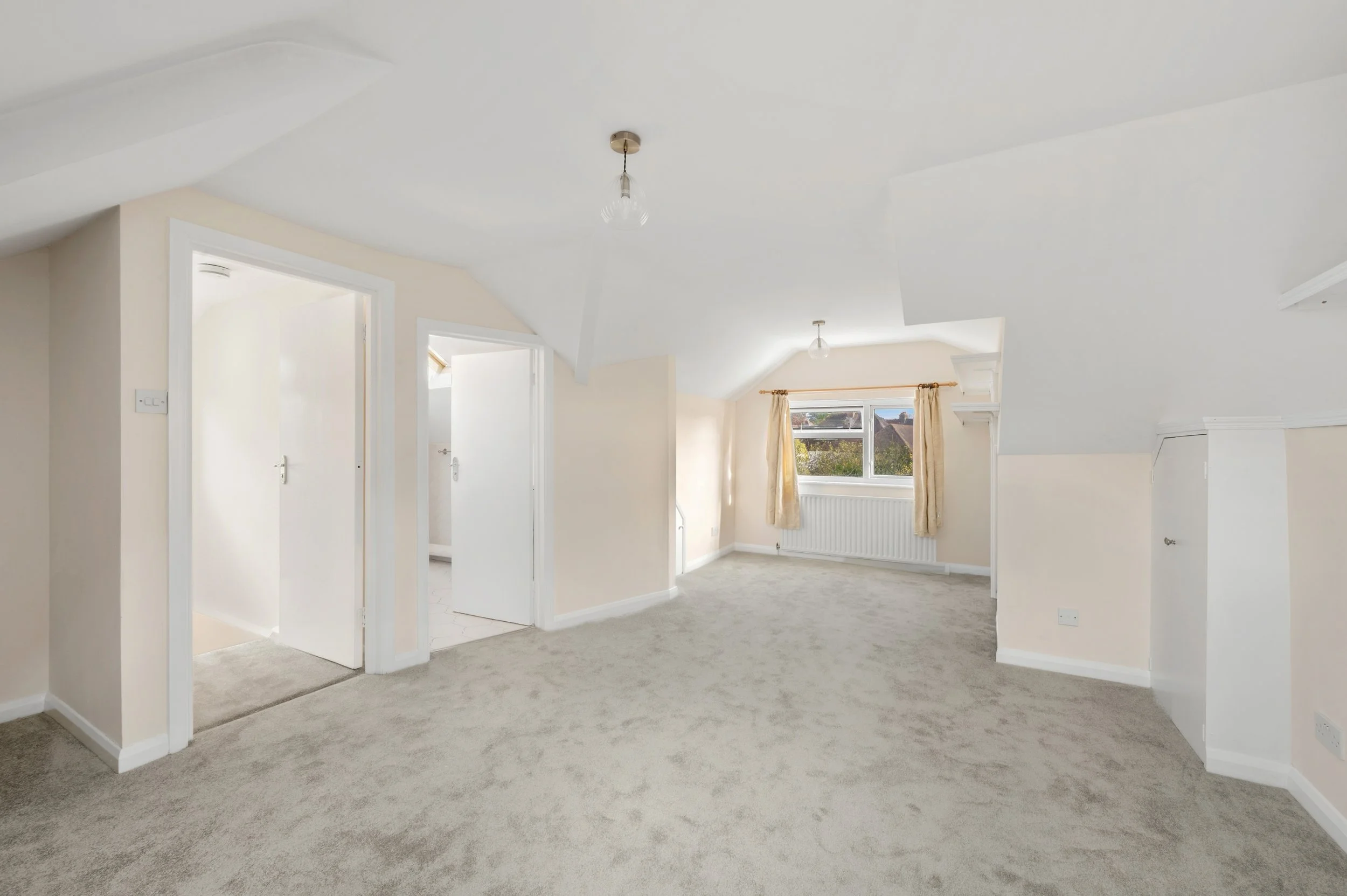 25 BEVERLEY AVENUE-17.jpg