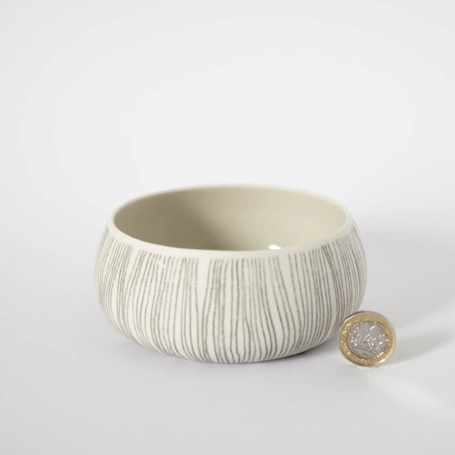 06-stripe-pot-2.jpg