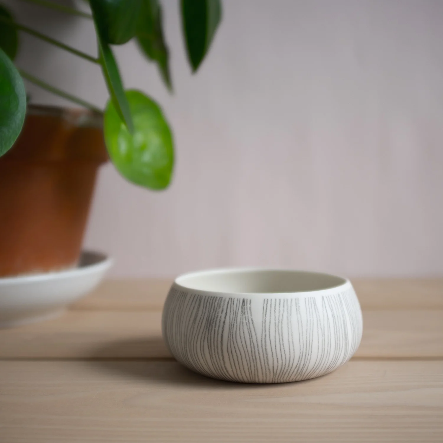 06-stripe-pot-3.jpg