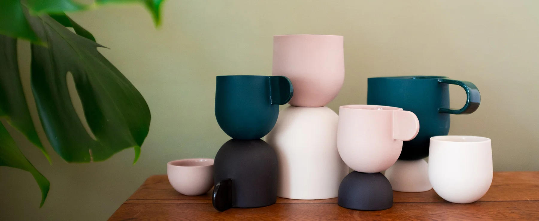 Shop tableware