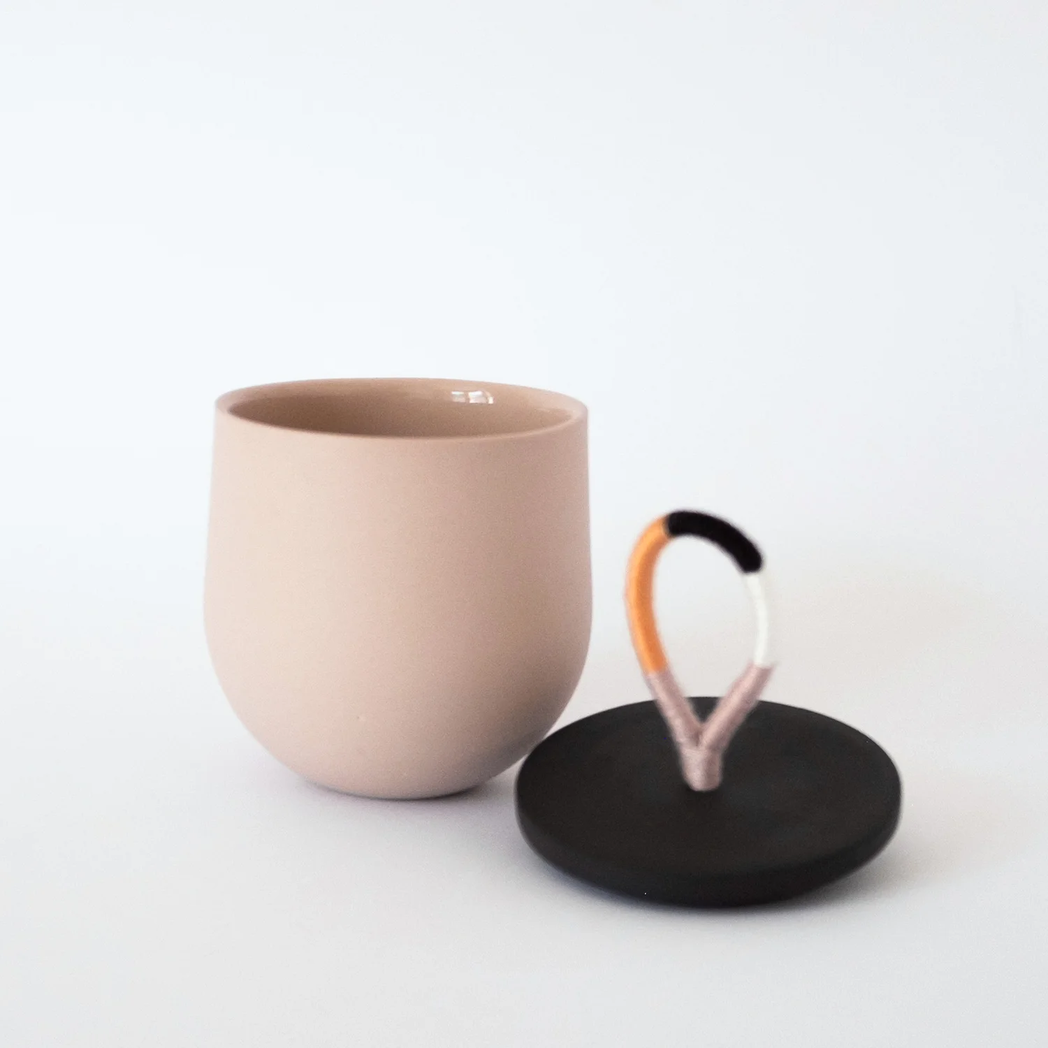 jar-blossom-black-open.jpg