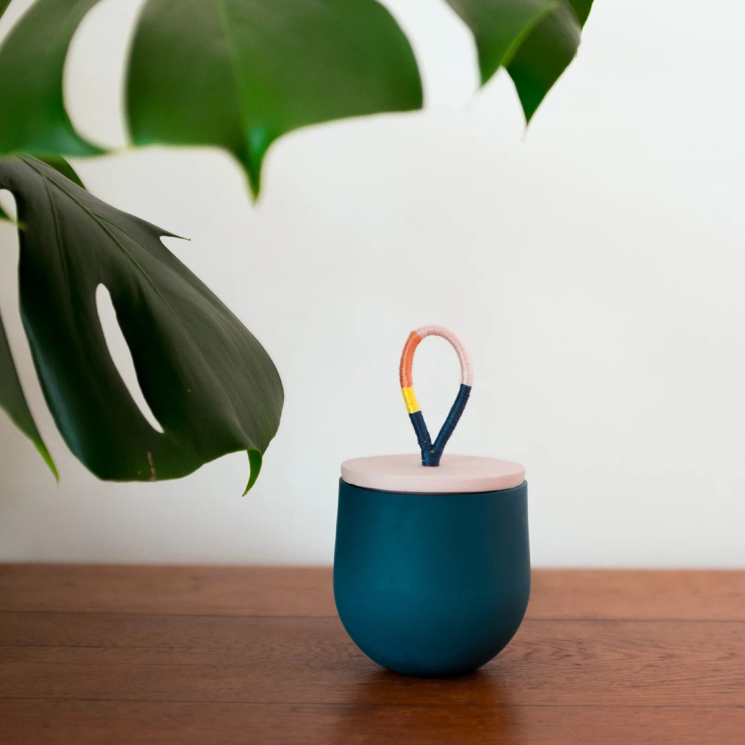 jar-lagoon-blossom-lifestyle.jpg