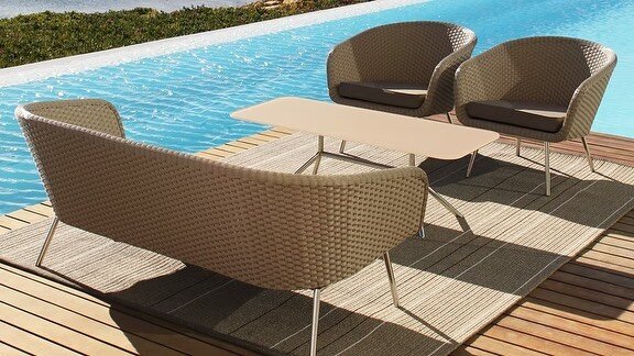 Los tapetes de @limitededitionrugs son perfectos para lucir tus espacios exteriores esta temporada.
.
.
.
.
.
#decks #alfombras #tapetes #outdoor #outdoorterrace #terraza #summerhouse #pool