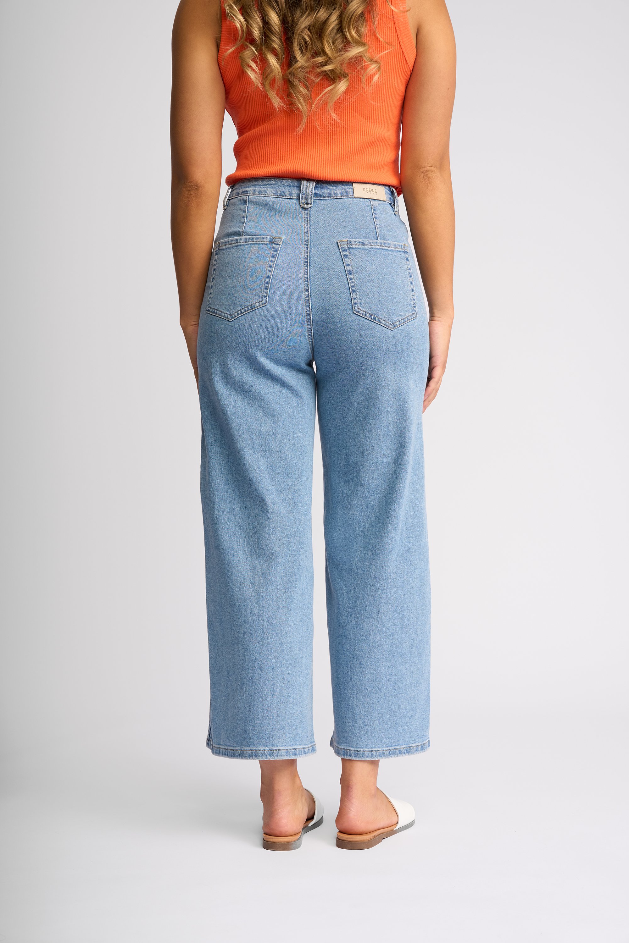 knewe-k7122-index-jean-light-wash-denim-(7).jpg