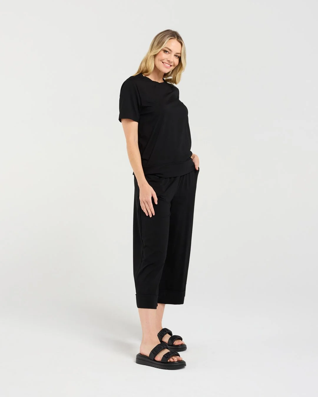Blackstone Pernella Travel Tee
