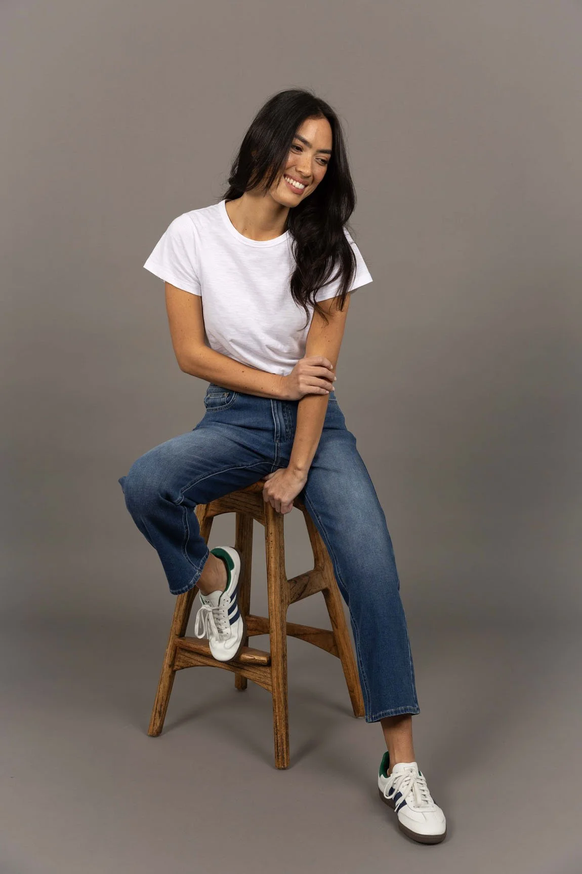 HW26403 - IDOL JEAN - MID BLUE.jpg