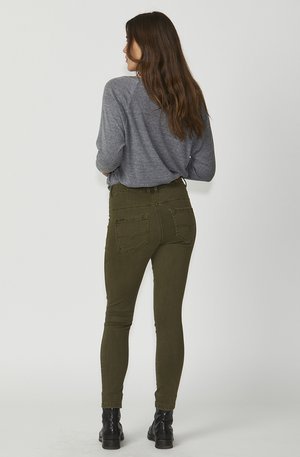 New London Pinner Jean