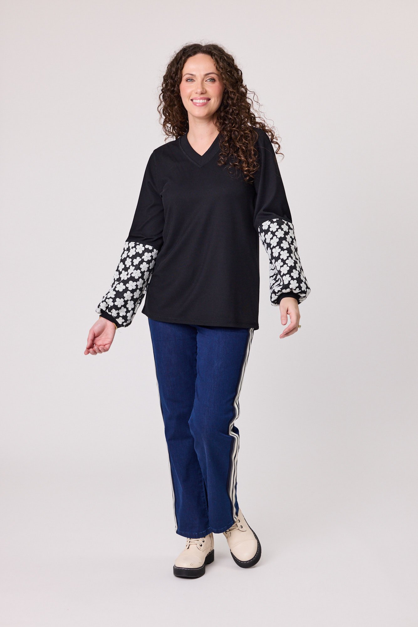 Classified Daisy Sleeve Top