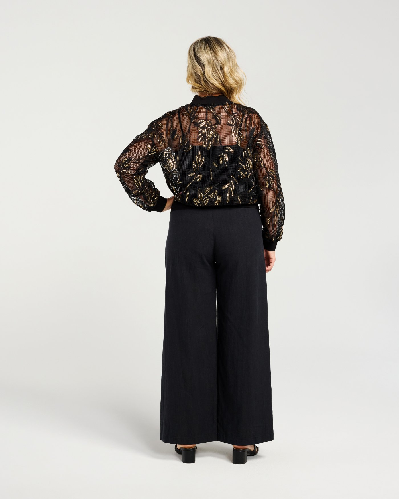 Z5068-2 Bianca Bomber Gold Breeze (8).jpg