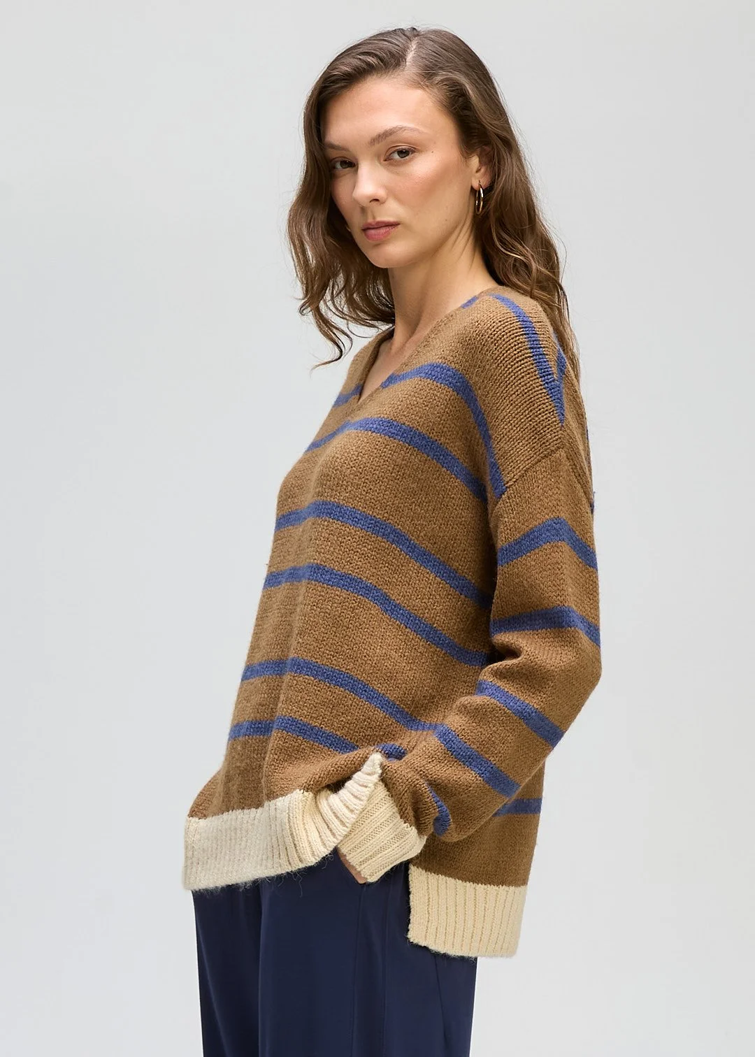 LD + Co Cozy Stripe V