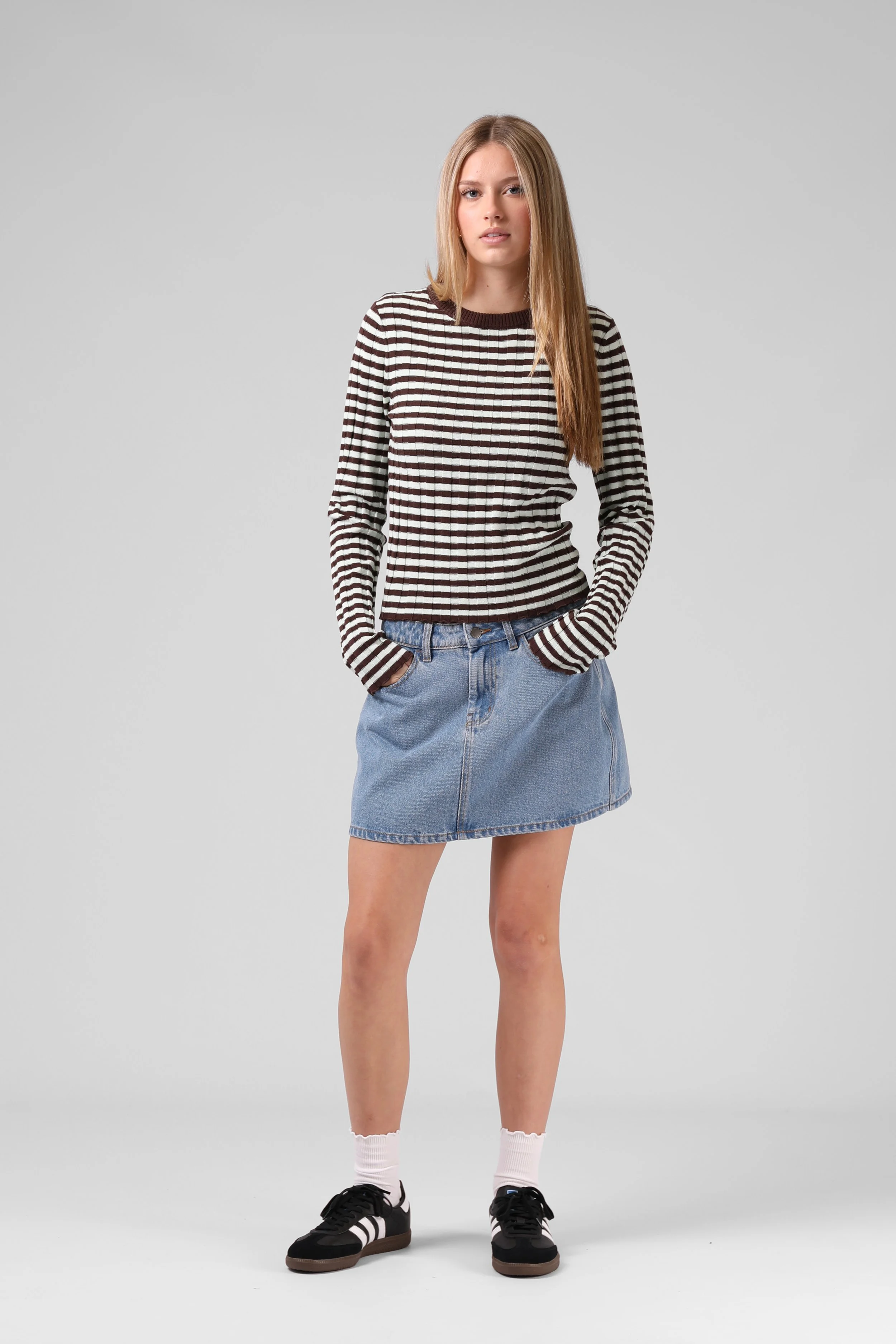 26AG10B RPM STRIPE KNITTED L-S CHOCOLATTE-3.jpg