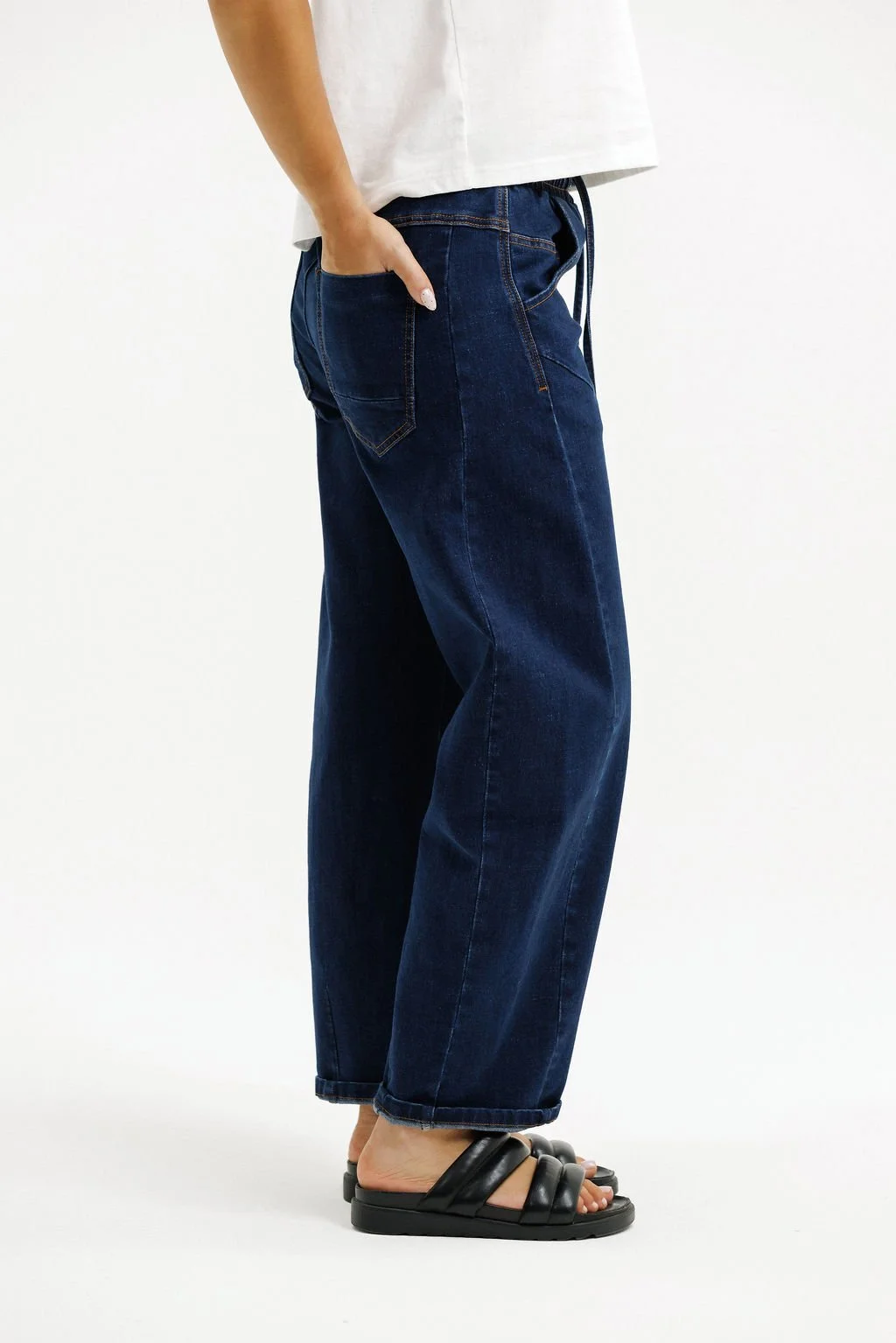 Homelee Barrel Jeans