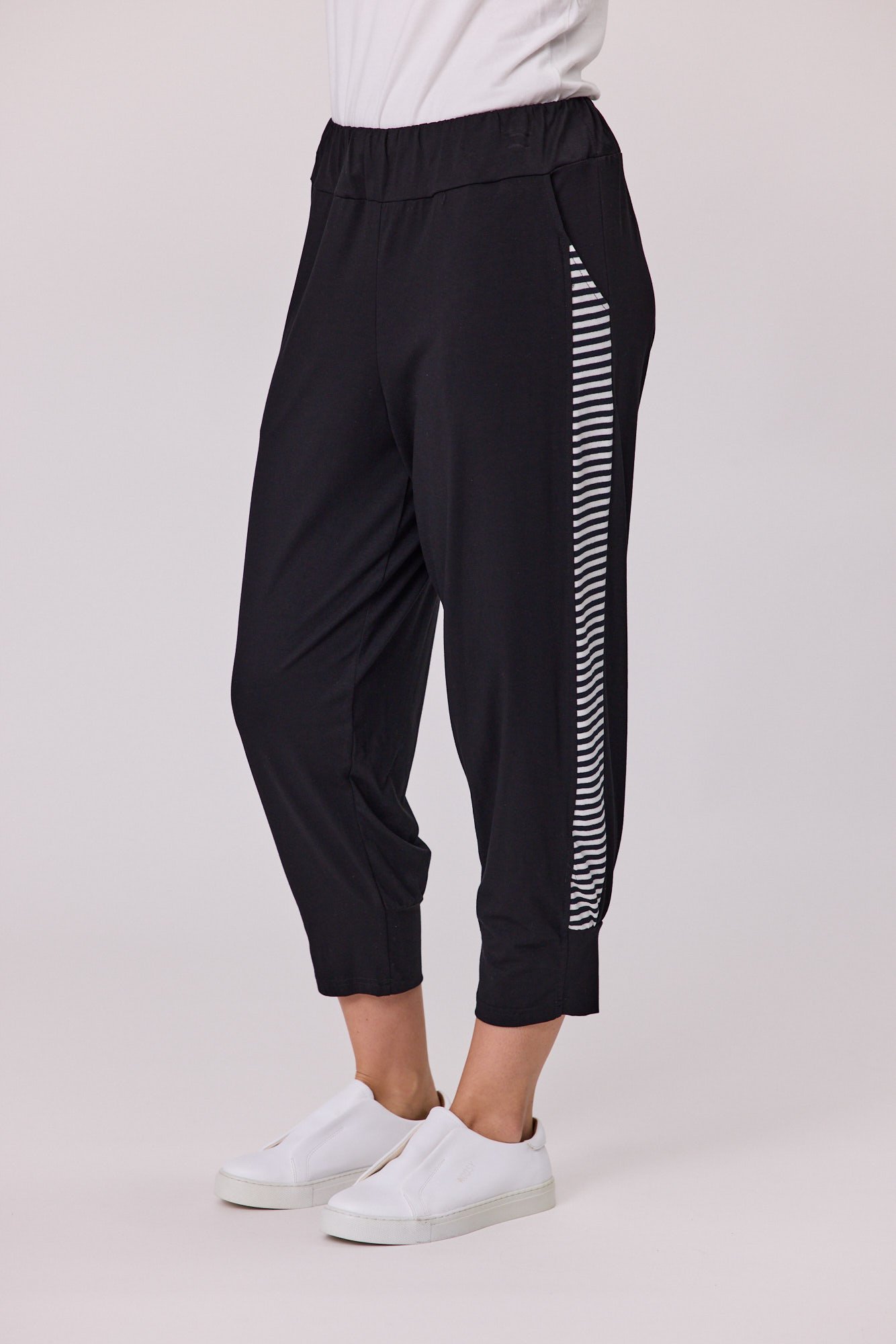 Democracy Ease Stripe Side Panel Pant