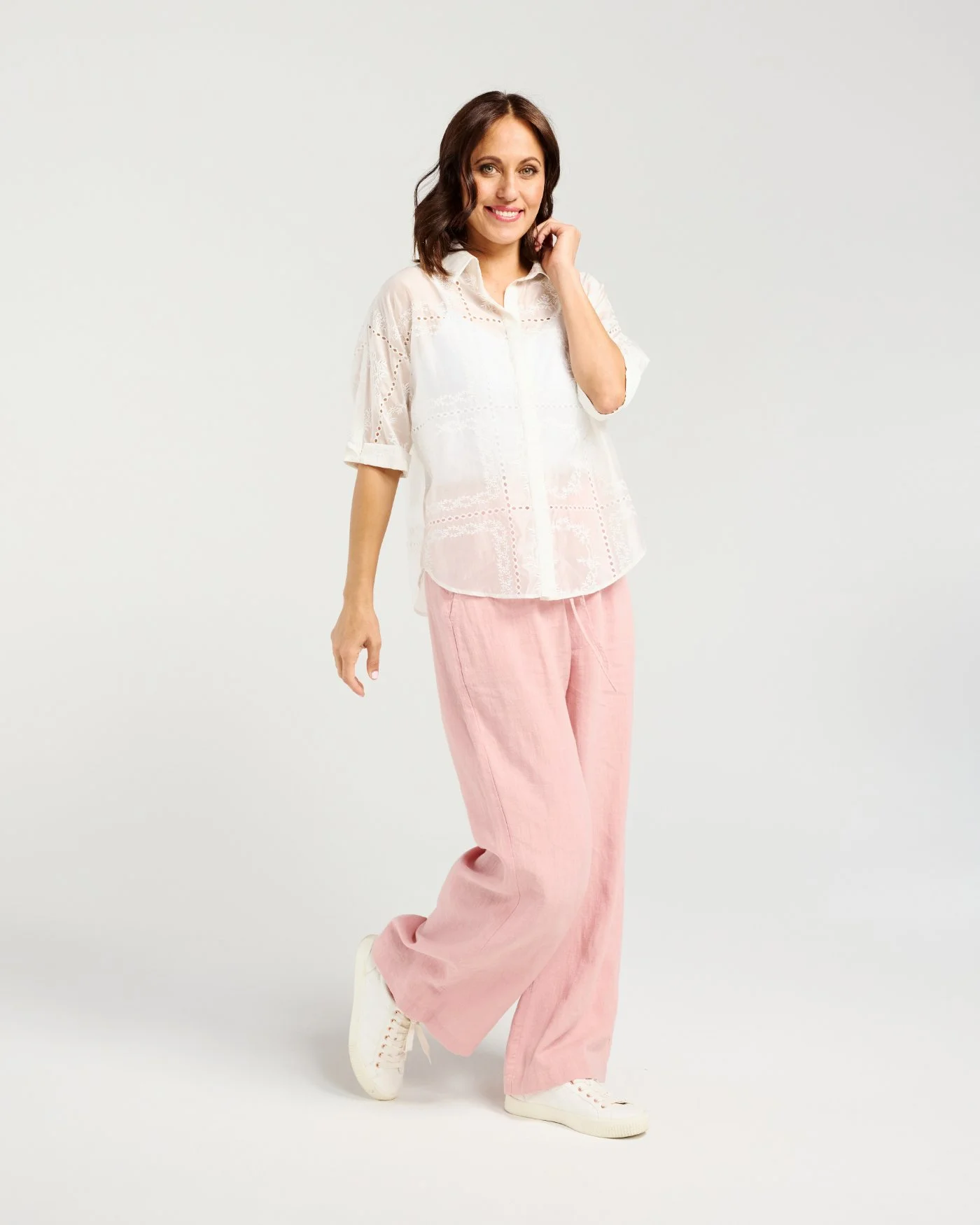Z5027-1 Clara Shirt White Jasmine (5).jpg