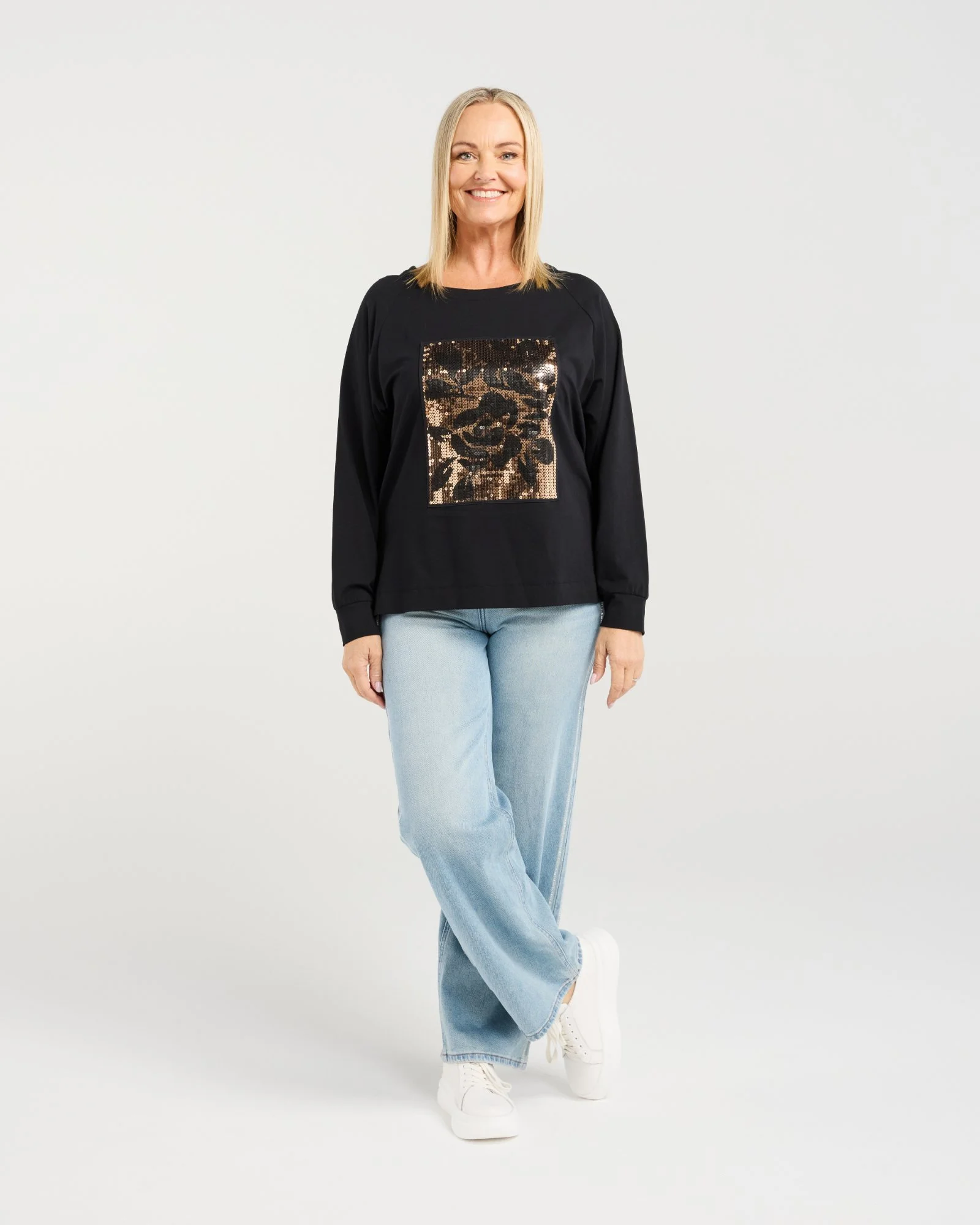 ZC4012B Calla T-shirt Black (6).jpg