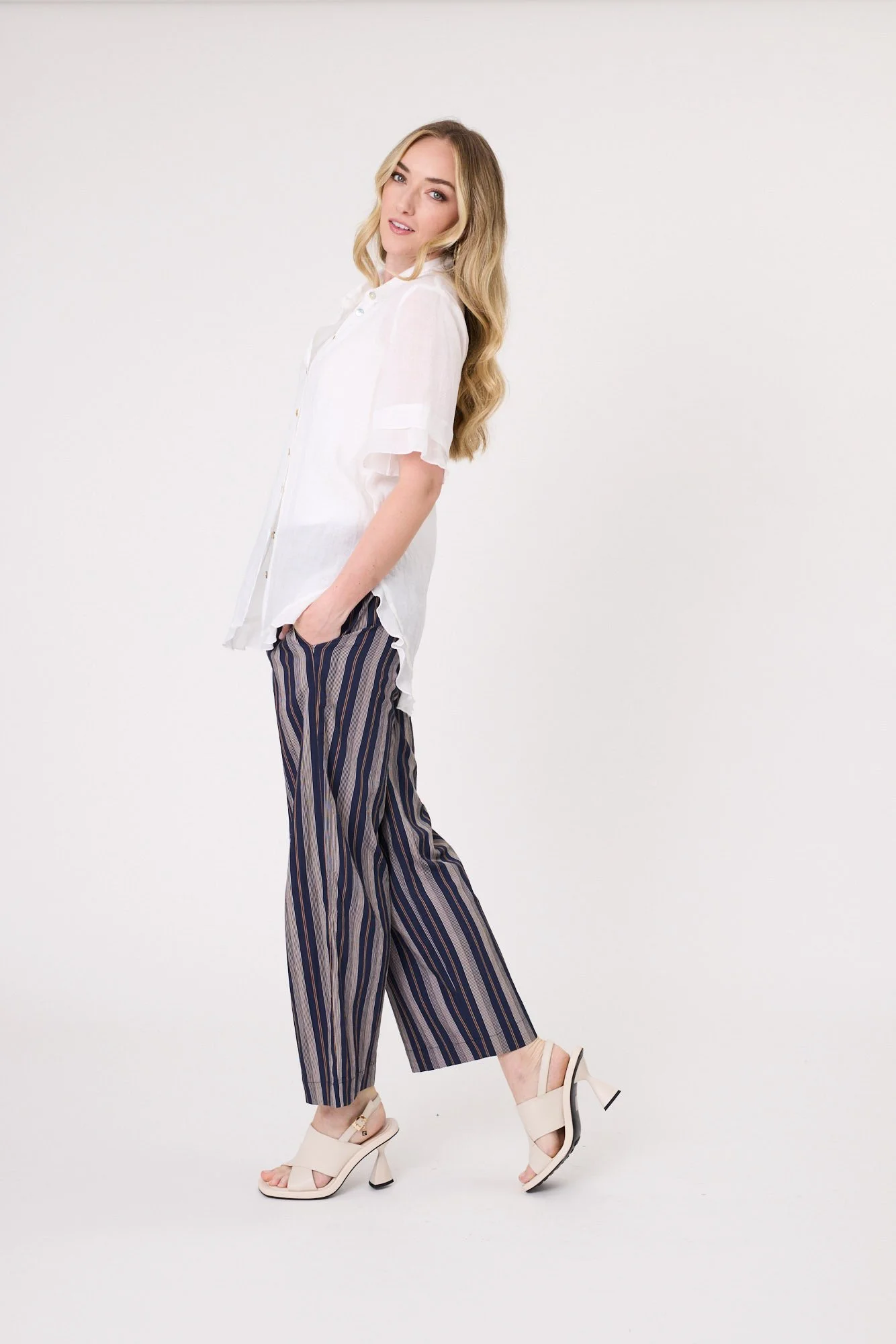 Lemon Tree Camilla Linen Top
