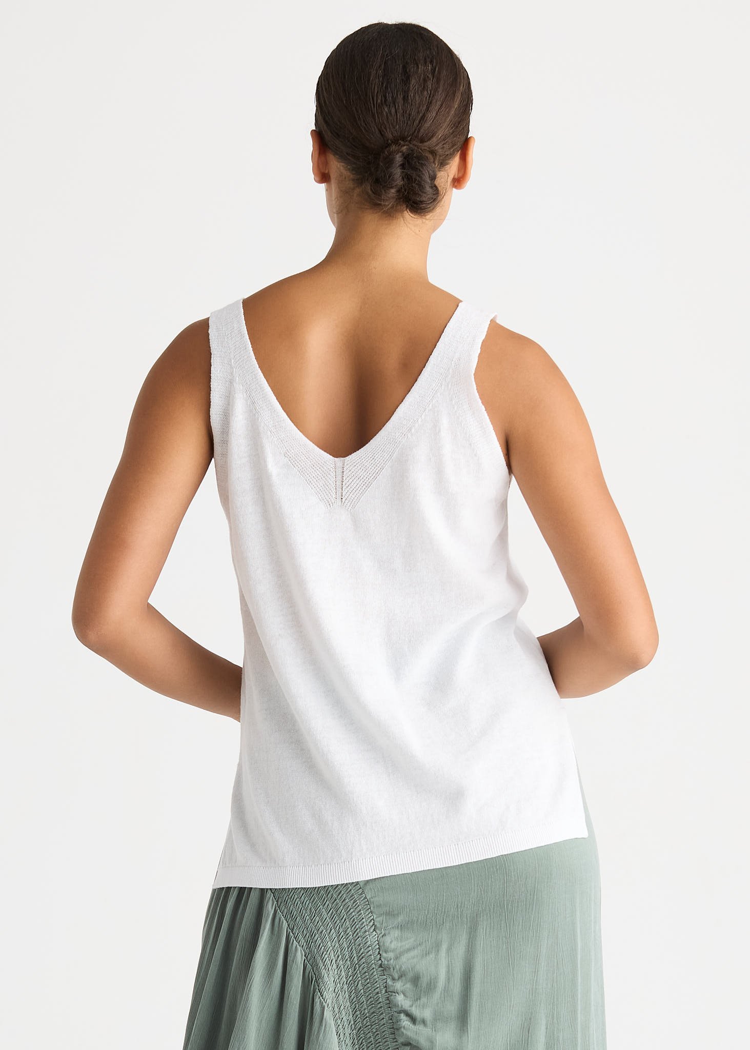 LC8863 WHITE Linen Tank