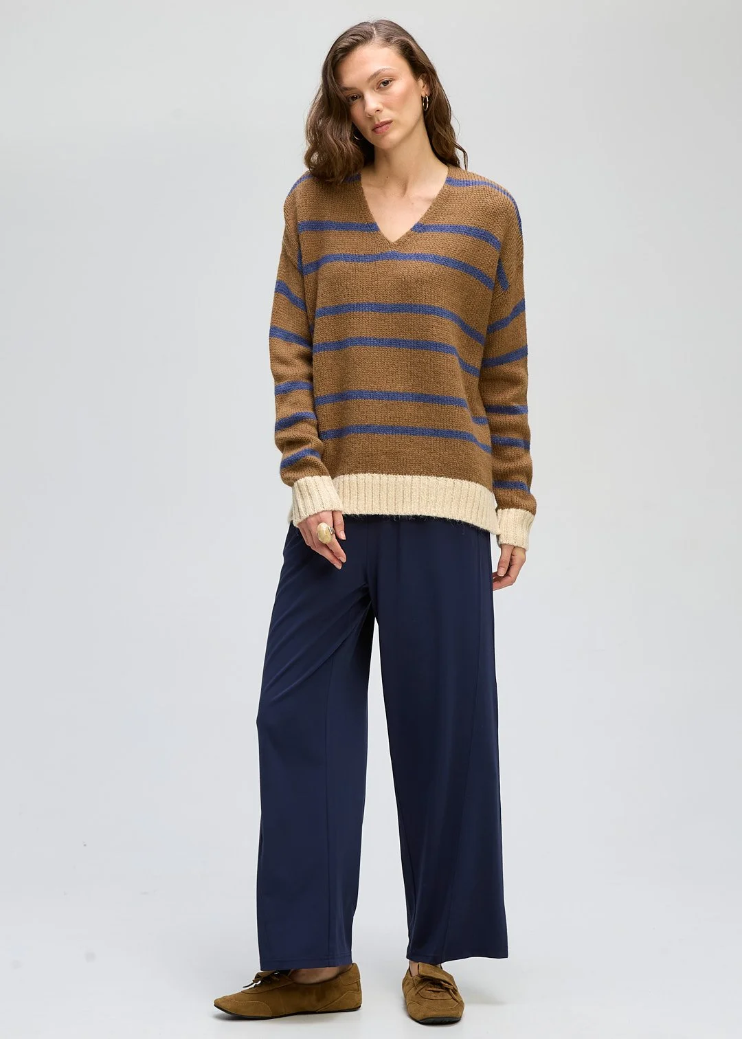 LD + Co Cozy Stripe V