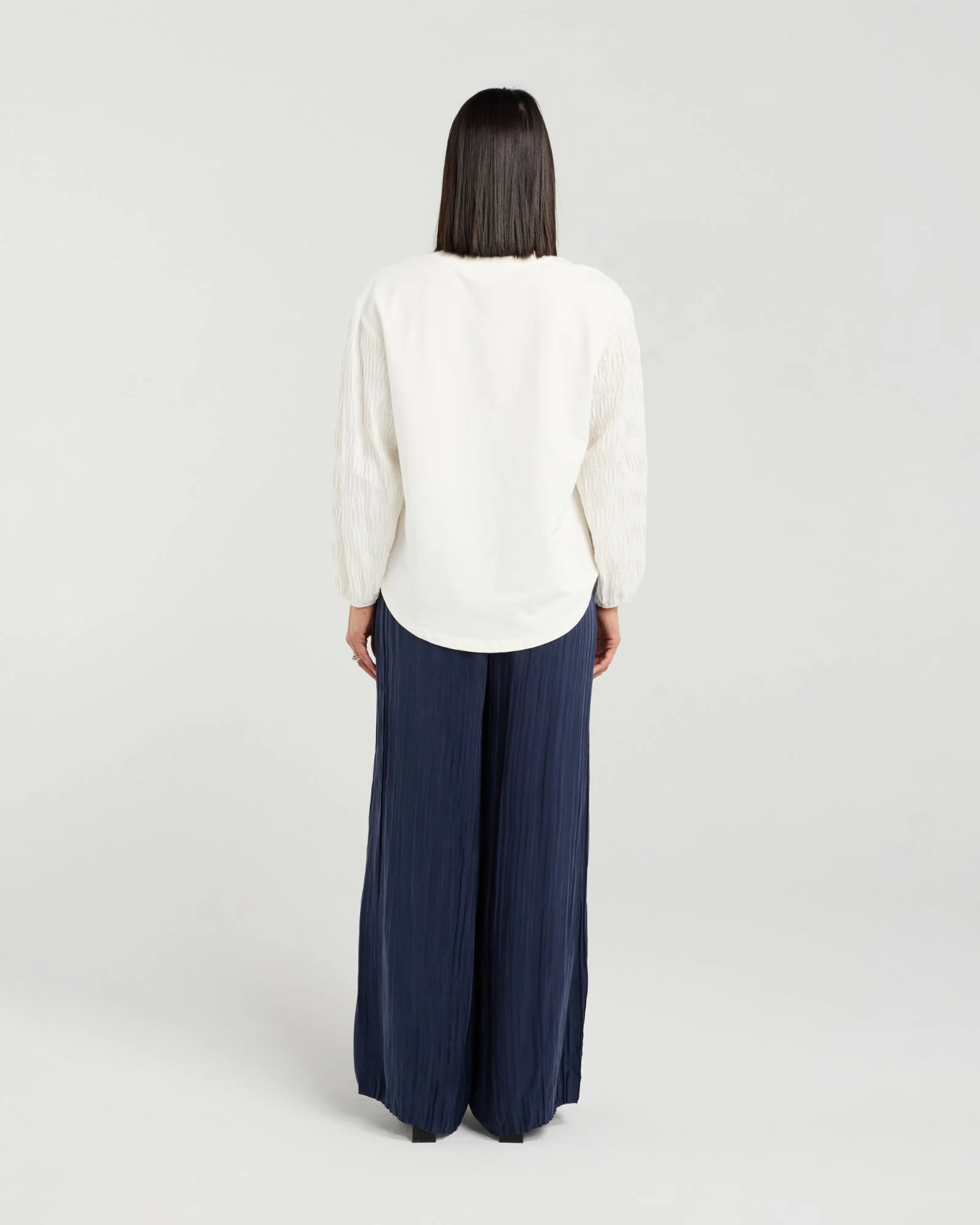 EA1042A Sienna Top Blanc Pleat (9).jpg