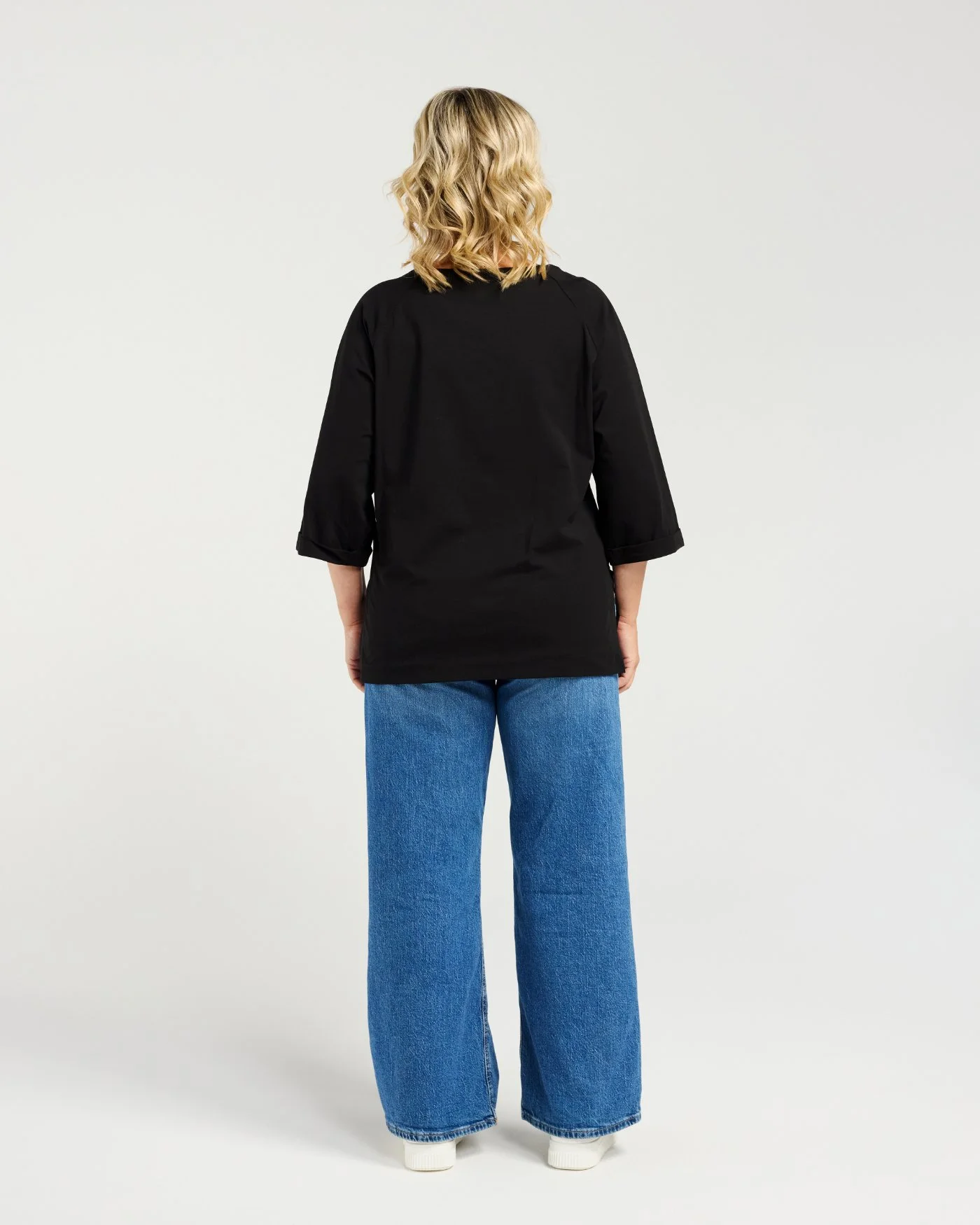 ZC5090B Kate T-Shirt Black (1).jpg