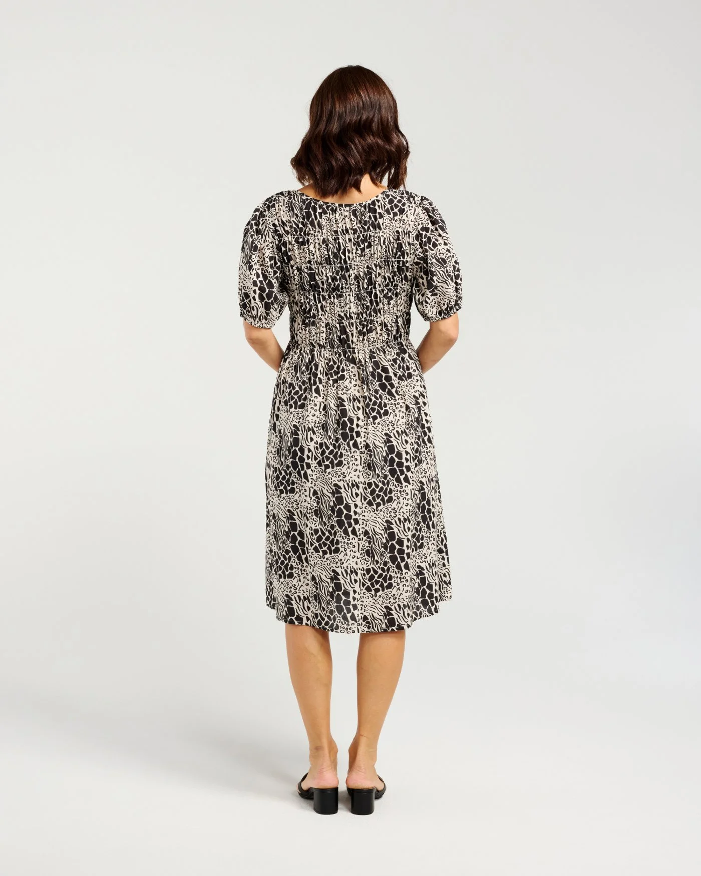 Z5043-1 Sienna Dress Animal (7).jpg