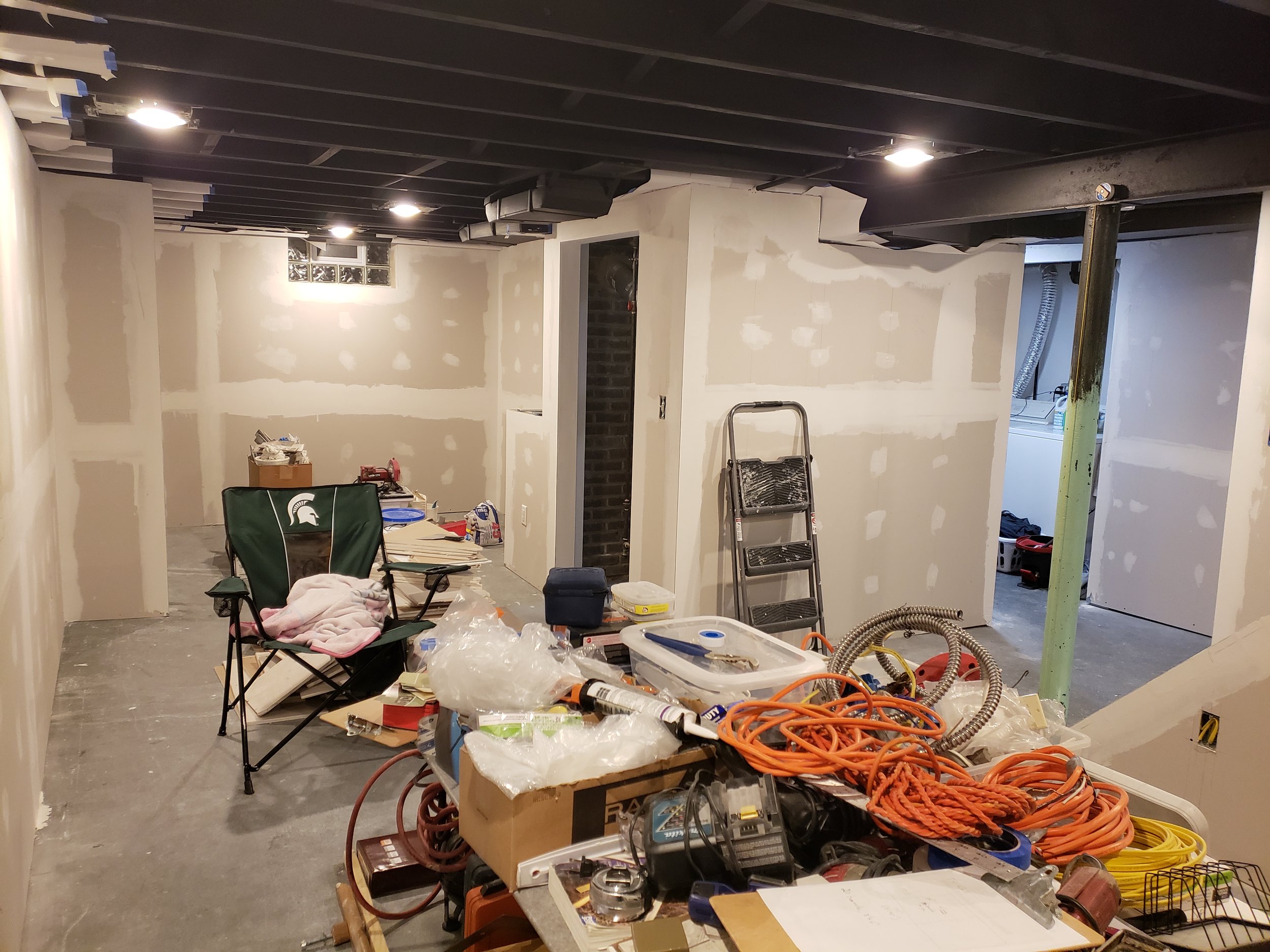 1st coat of mud on the walls. Next coat goes on this week, hopefully.