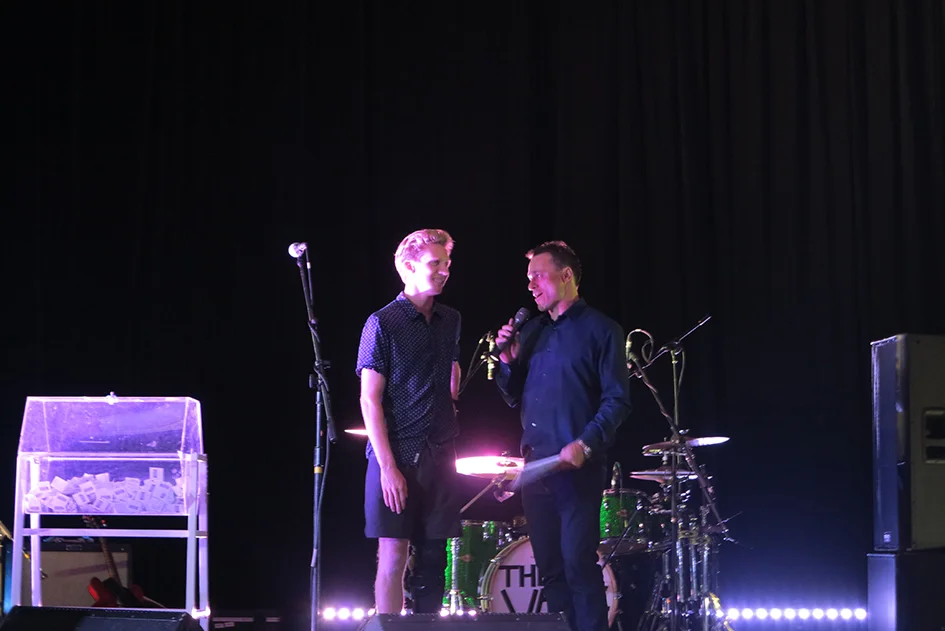 Toby getting a few words from the man himself