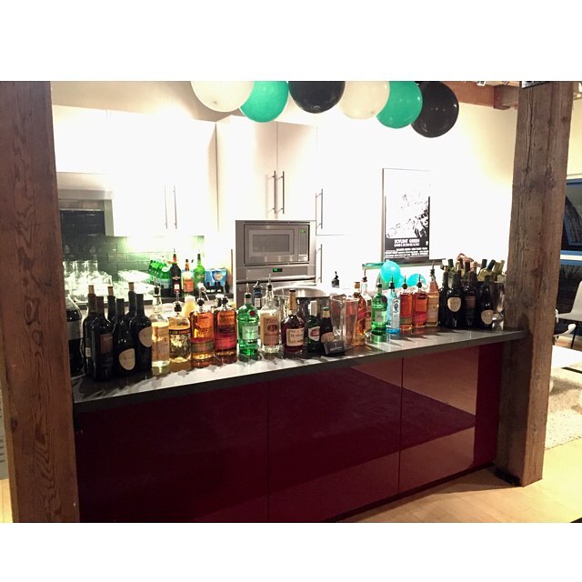 Bar set up for a networking party! Cheers! .
.
.
.
.
#barsetup #tlc #theliquidcaterers
#stirred package #DIYbar #sfevents #bartenderforhire