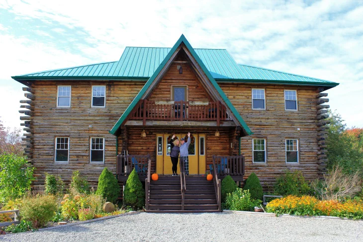 THIS IS VERY SELFISH ON MY PART, HAVING ONLY BEEN THERE ONCE AND NOT HAVING TO SHOULDER ANY OF THE PROBLEMS THAT ARISE FROM RUNNING A LARGE INN, BUT I HOPE NO ONE BUYS IT, JUST SO I CAN RETURN.
