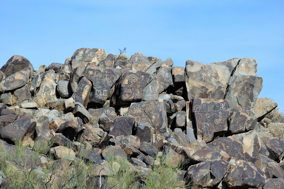 An amazing display of ancient Hohocam art in the middle of the Sonoran Desert.