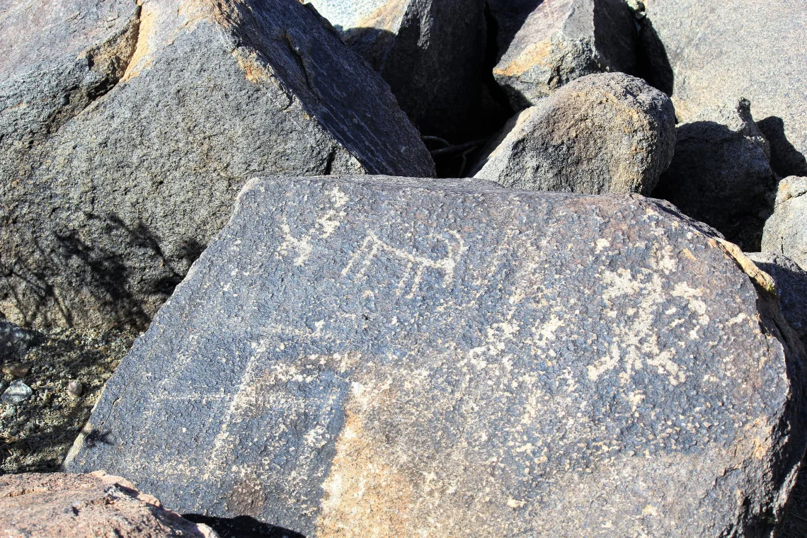 Leading archaeologists believe this says, ‘Keep your Scottish Terrier on a leash. He keeps chasing my horse with horns.’ The figure on the right apparently has 3 legs