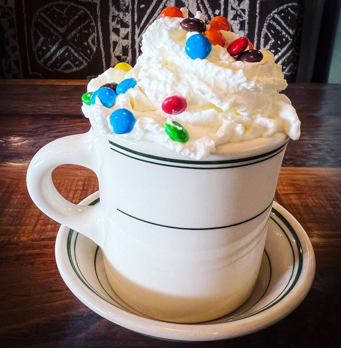 Hot chocolate with whipped cream and M&amp;Ms = so cute! #hotchocolate #drinkofchoice #latergram