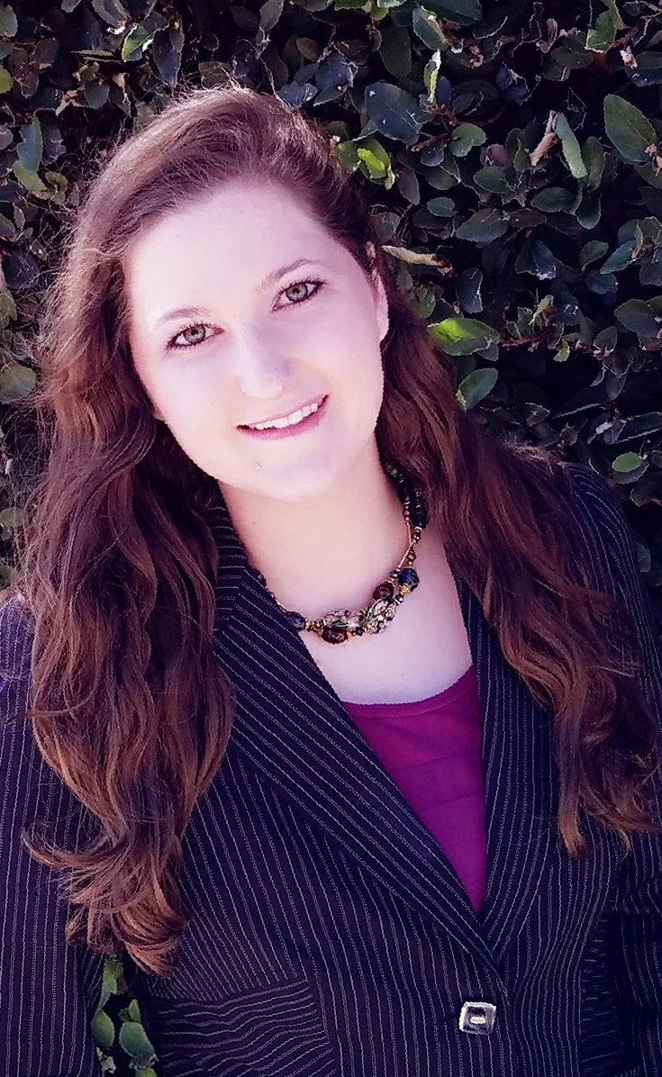 Lisa Neuhart, MS, LMFT, CART
