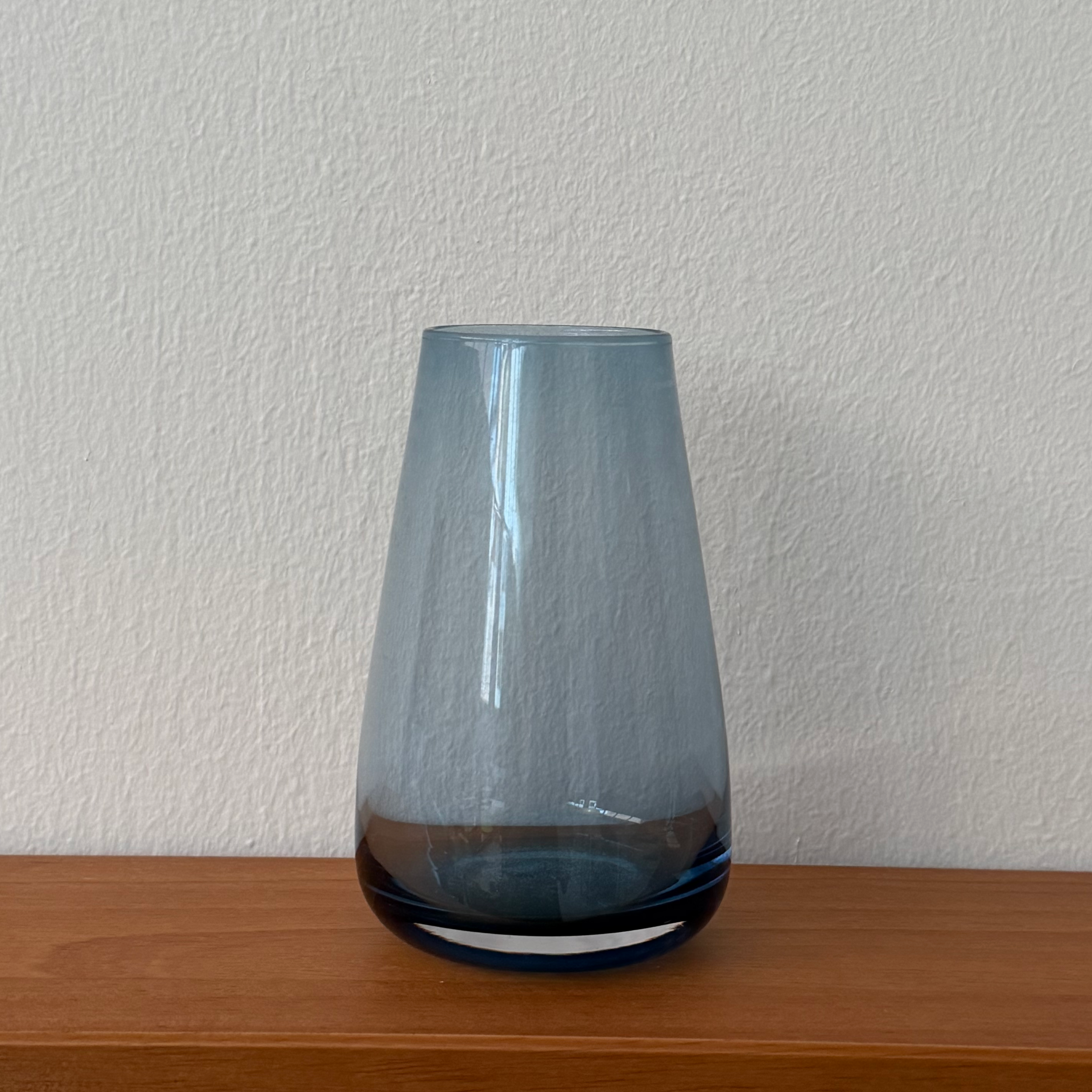 EC_Kinto Blue Vase_01.png